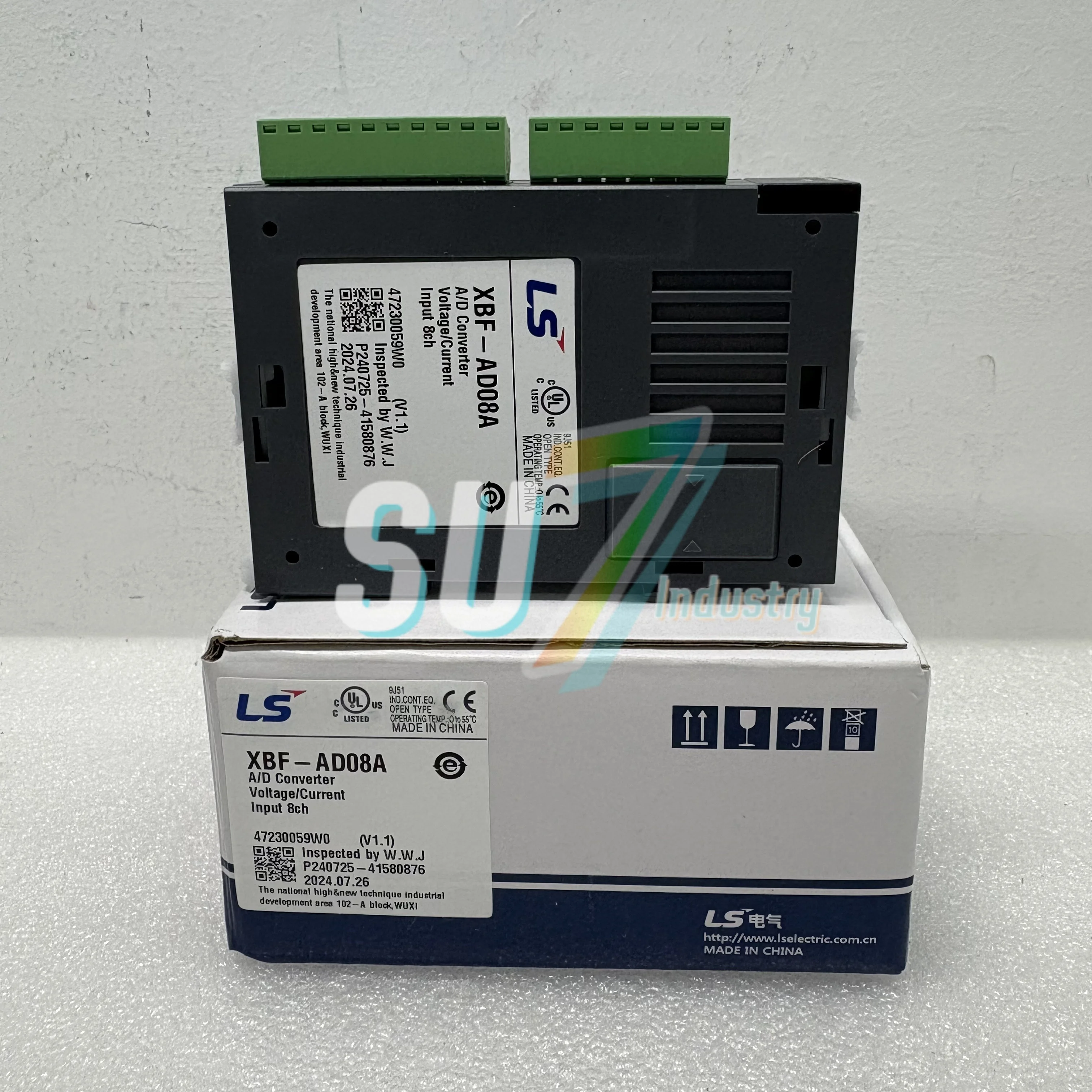 

XBF-AD08A XBF-AD08A PLC Module New In box