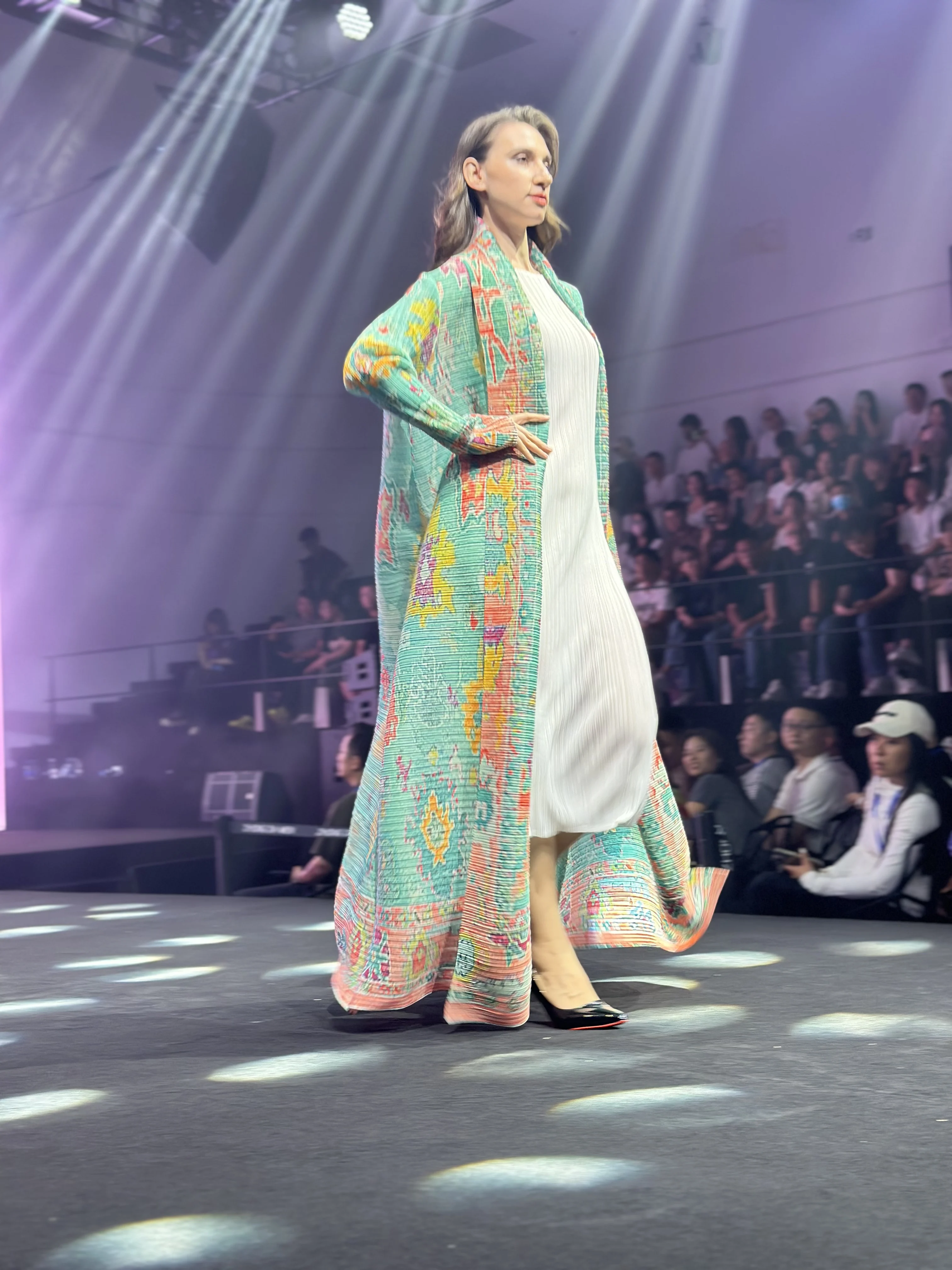 

Женская великолепная банкетная Абая с принтом в стиле ретро, свободная одежда большого размера, модная и элегантная женская роскошная Абая 2026, новая одежда