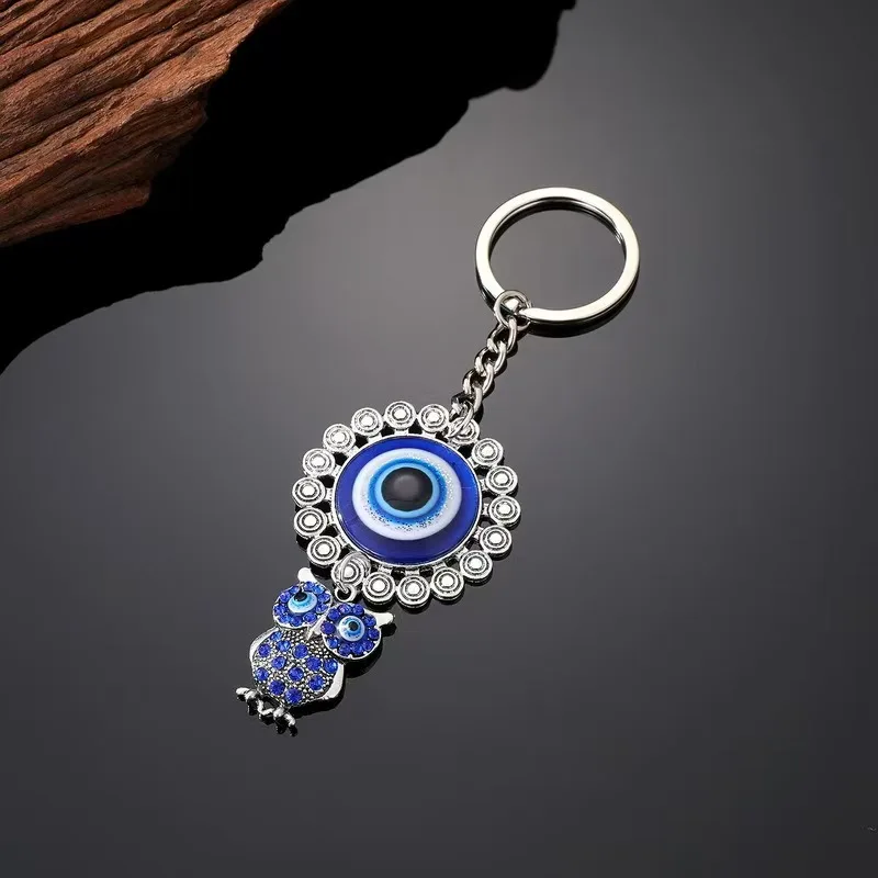 

1Pcs Fashionable Stylish Devil's Eye Turkish Blue Eye Jewelry Animal Pendant Keychain Pendant Creative Keychain