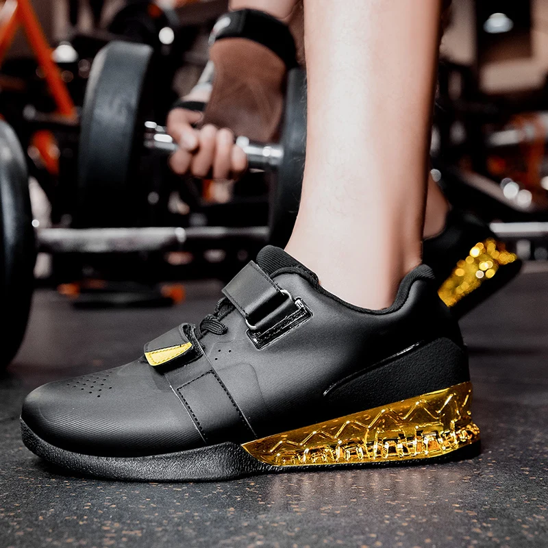 

2025 Новые мужские тренировочные кроссовки для тяжелой атлетики, хорошее качество, мужские туфли для приседаний с жесткой тягой, спортивная обувь для дома, спортивная обувь для мужчин