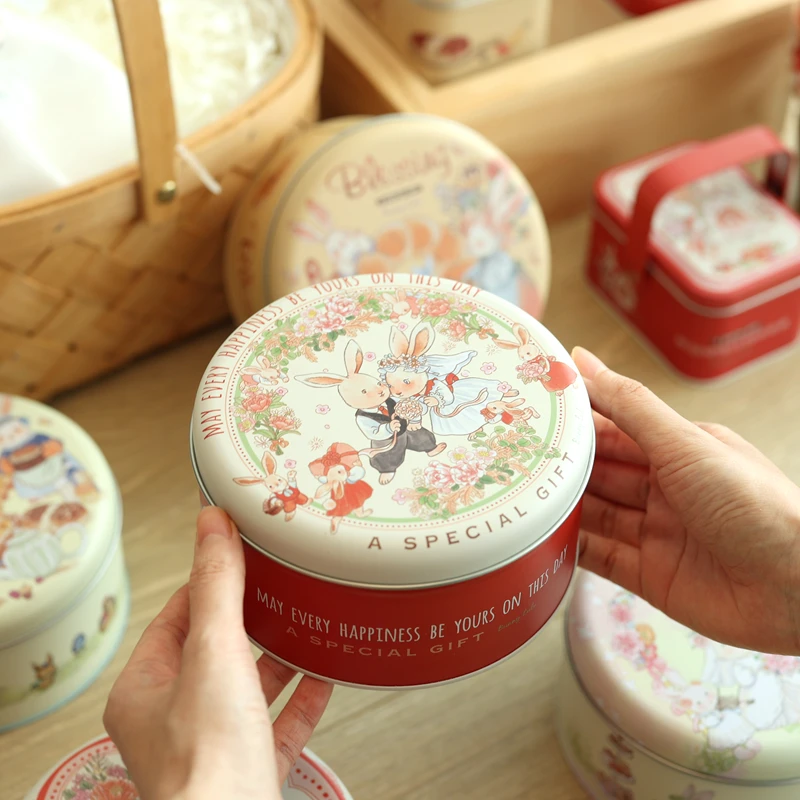 Hand-Painted Illustration Rabbit Empty Tinplate Candy Cookie Storage Box Round DIY Cake Tea Dessert Container For Home Organizer