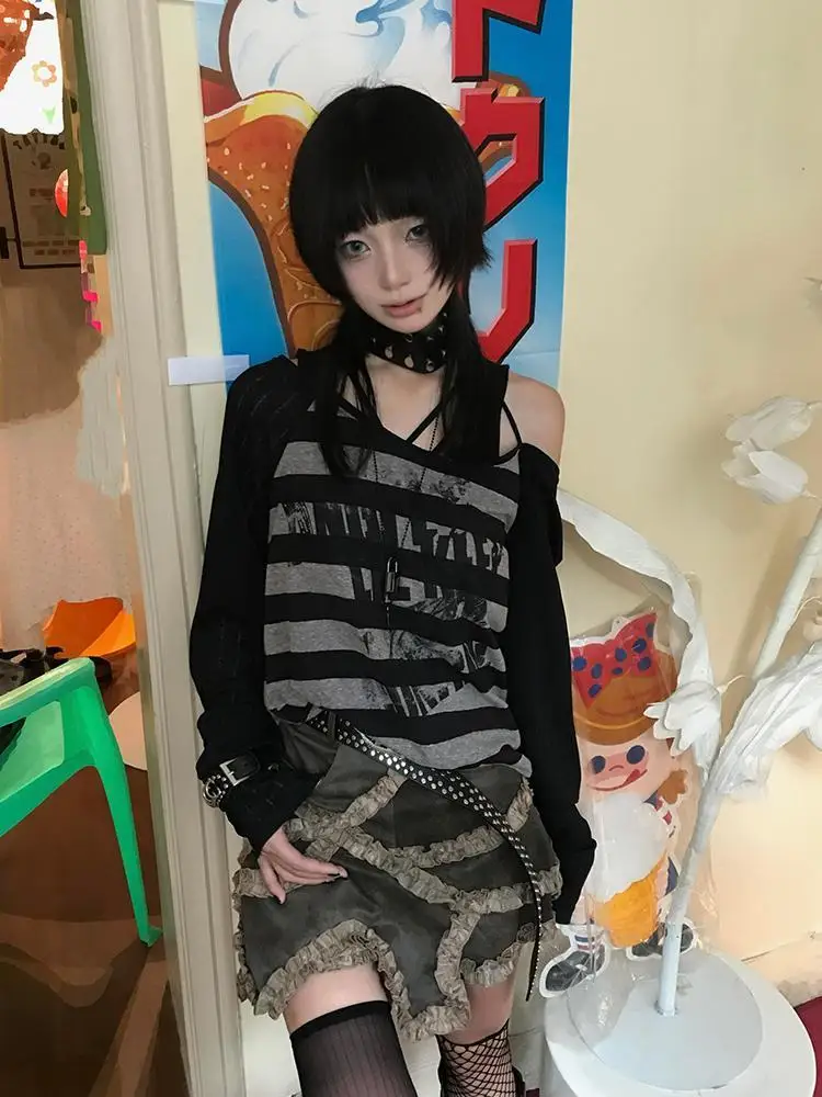 Genayooa Y2k Print Graphic Tops Patchwork Striped T Shirt Streetwear Lace Up Grunge Tops American Retro 90s Gothic Tee Tops