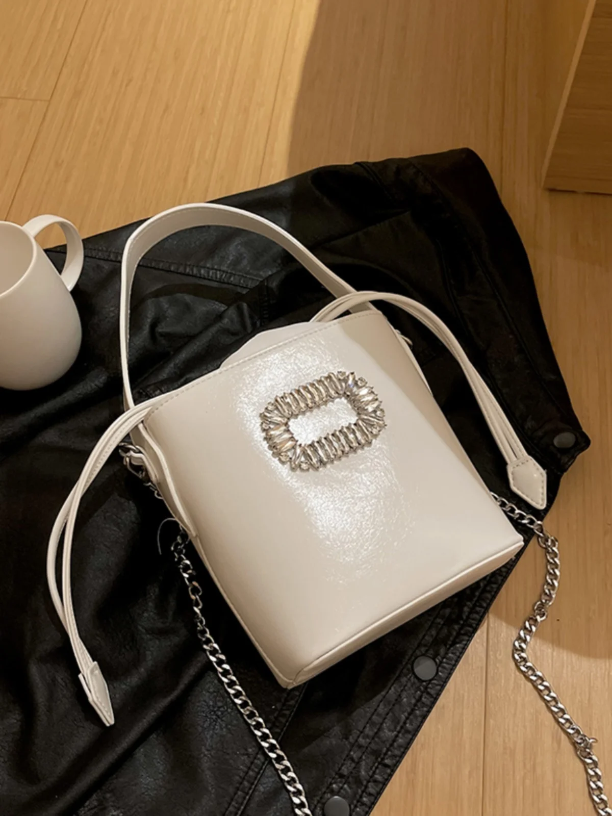 Advanced bag 2023 new handbag fashion chain crossbody bag fashion bucket bag