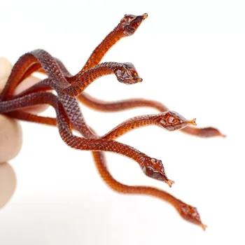 10 teile/beutel Simulation Kunststoff Schlange Modell Spielzeug Lustige Scary Schlange Kinder Gag Streich Spaß Favor Spielzeug Halloween Streich Prop Für decor