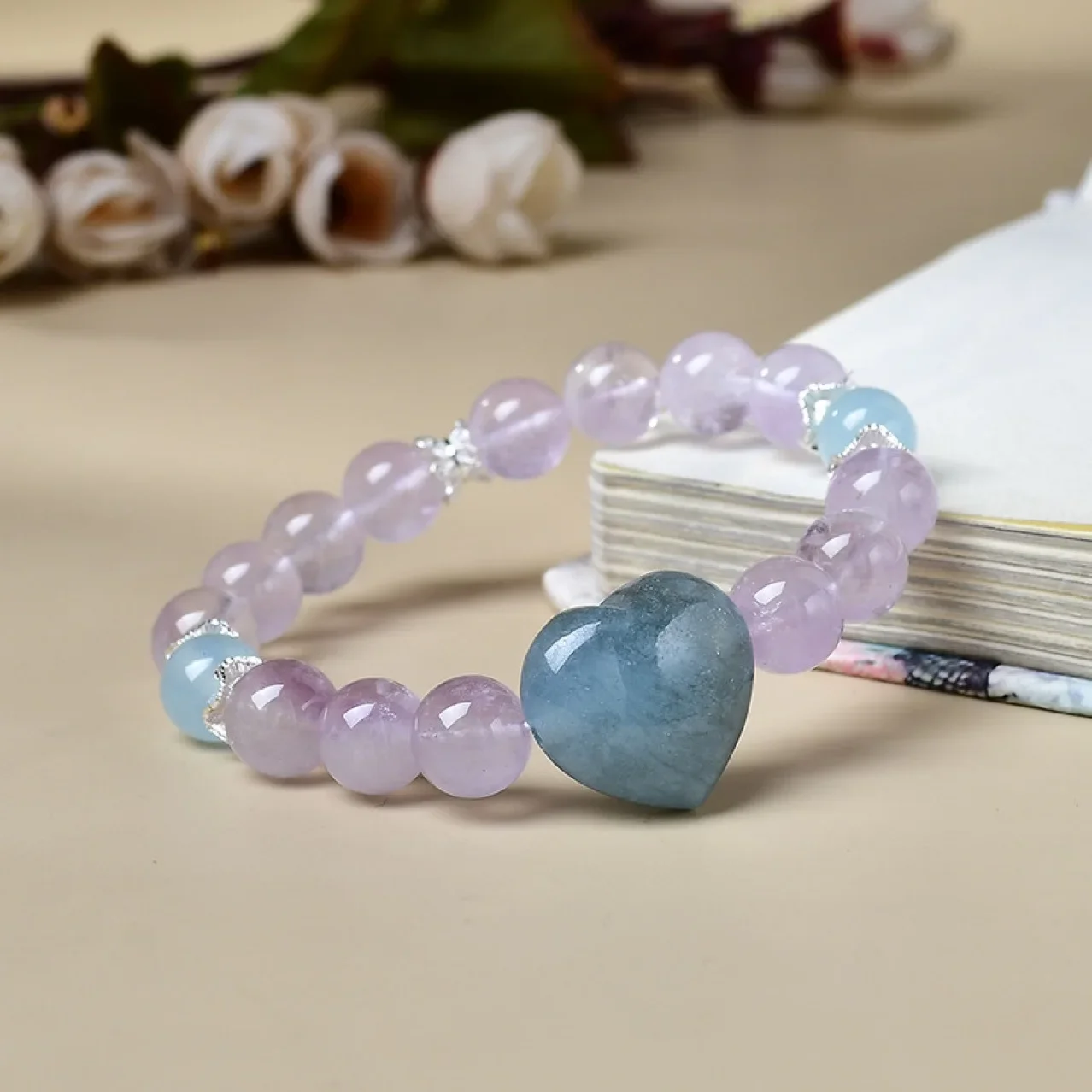 

Natural Aquamarine Love Amethyst Bracelet Ladies Light Luxury Fashion Lucky Bracelet, Gift