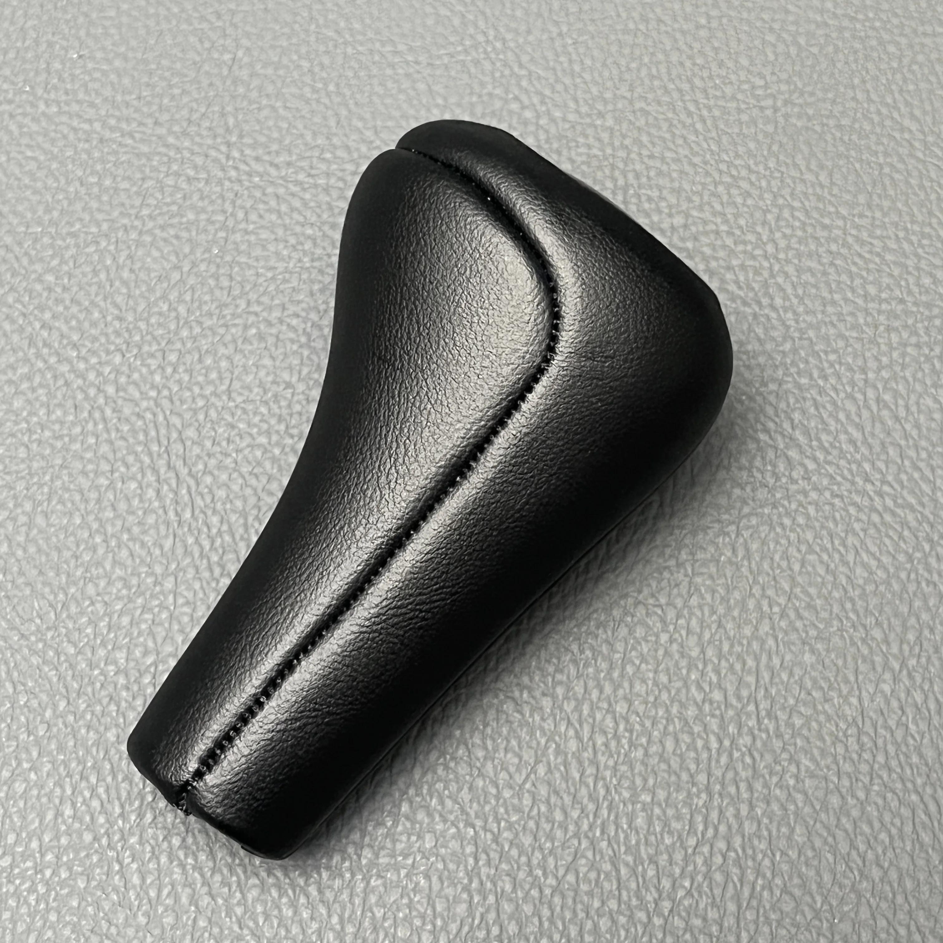 5/6-Gang-Schaltknauf für BMW 1 3 5 6 7 Serie E90 E91 E92 E93 E30 E36 E46 F30 Z4 E85 E86 X5 E53 – Detail 6