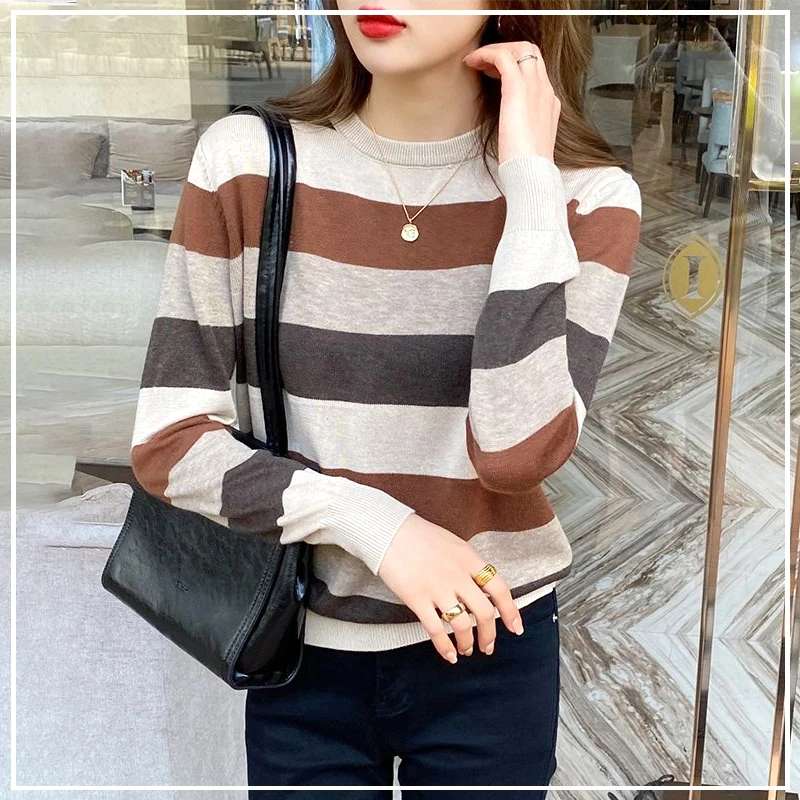 Fashion Simplicity Commute Thin Style Loose Stripe Internal Construction Round Neck Insert Women\'s Knitted Shirt Autumn 2024