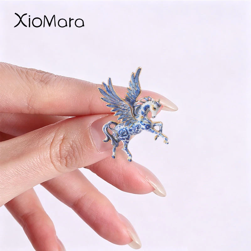 Cute Mythical Pegasus Badge Cartoon Fantasy Winged Horse Enamel Pins Fashion Lapel Metal Brooch Backpack Clothes Jewelry Gift