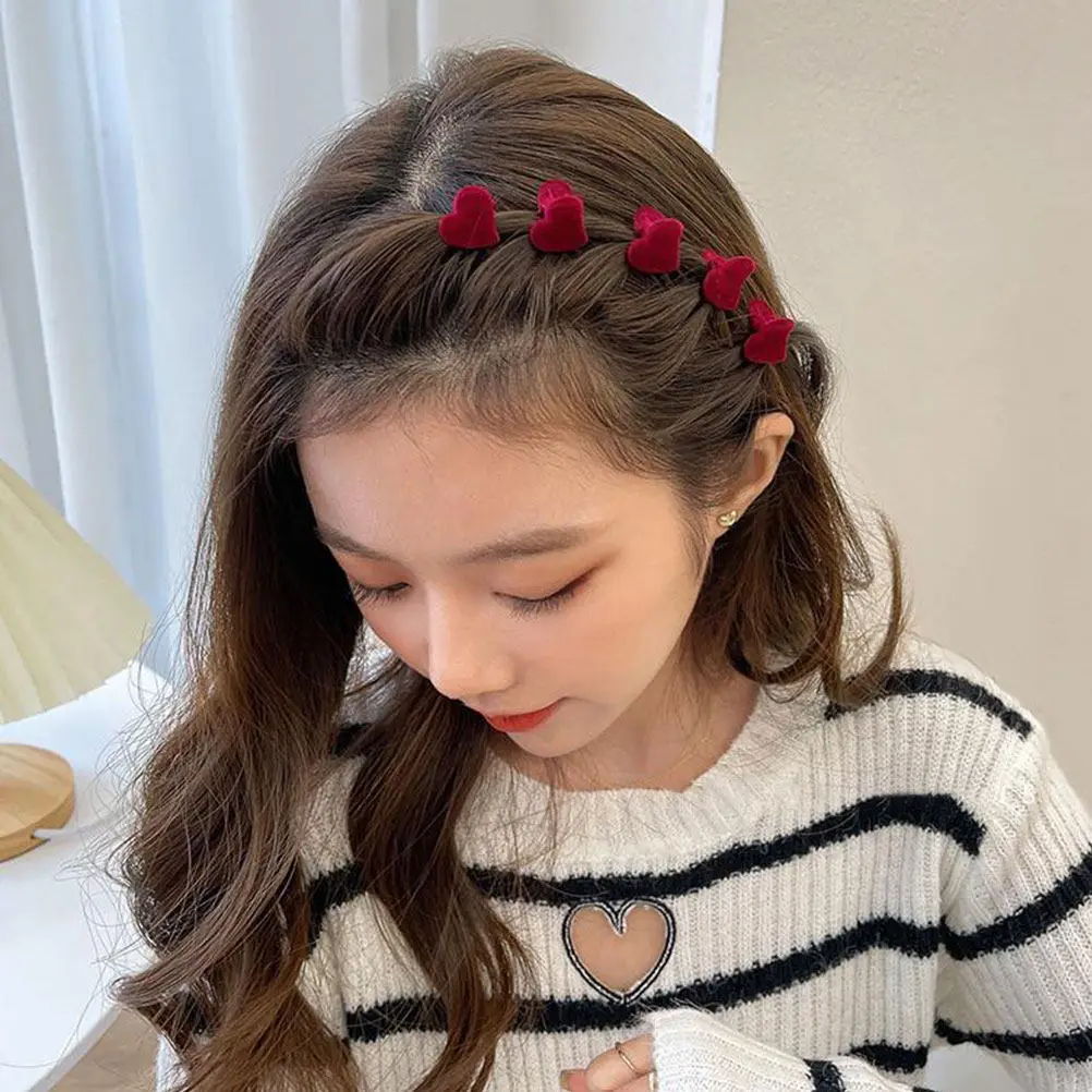 

10Pcs Mini Heart Shape Hair Claw Clamp Graceful Sweet Temperament Styling Tool for Women Travel Shopping Elegant Charm