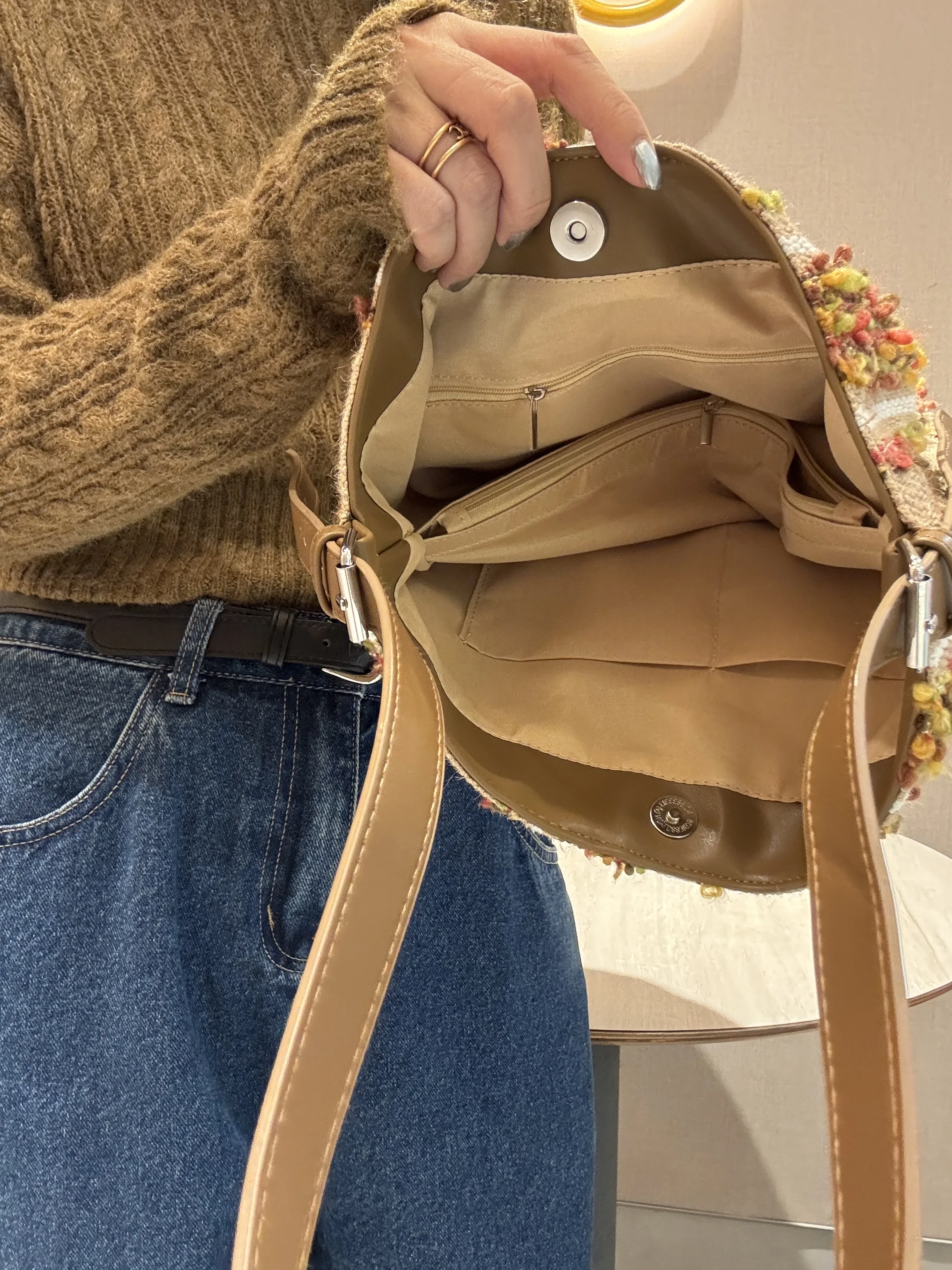 الموضة الفرنسية الجديدة تقسم المتناقضة اللون دلو على شكل الجاكار حقيبة نسائية بسيطة ومتعددة الاستخدامات حقيبة كتف مفردة العصرية