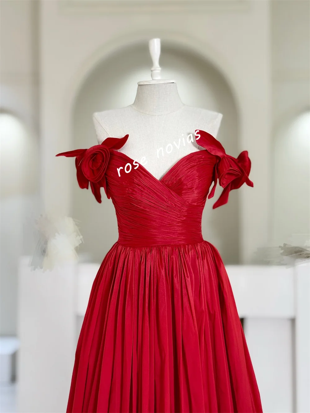 Sukienka wieczorowa na zamówienie, urocza, plisowana, z odkrytymi ramionami, o kroju litery A, długa, szyta na miarę, na specjalną okazję, na studniówkę, wykwintna suknia na przyjęcie.