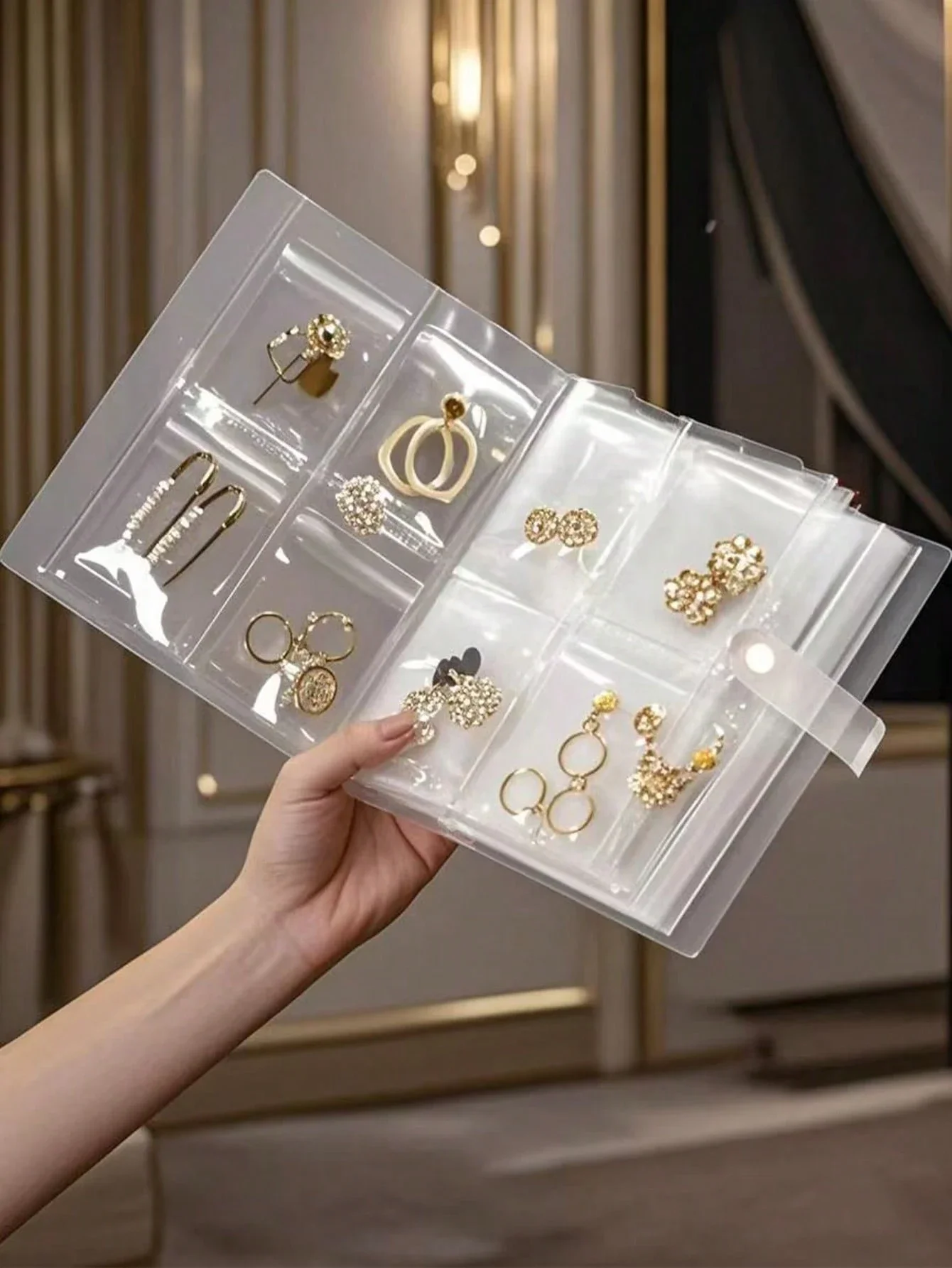 

Transparent Jewelry Storage Booklet With 30 Anti-Oxidation Bags For Earrings Rings Necklaces