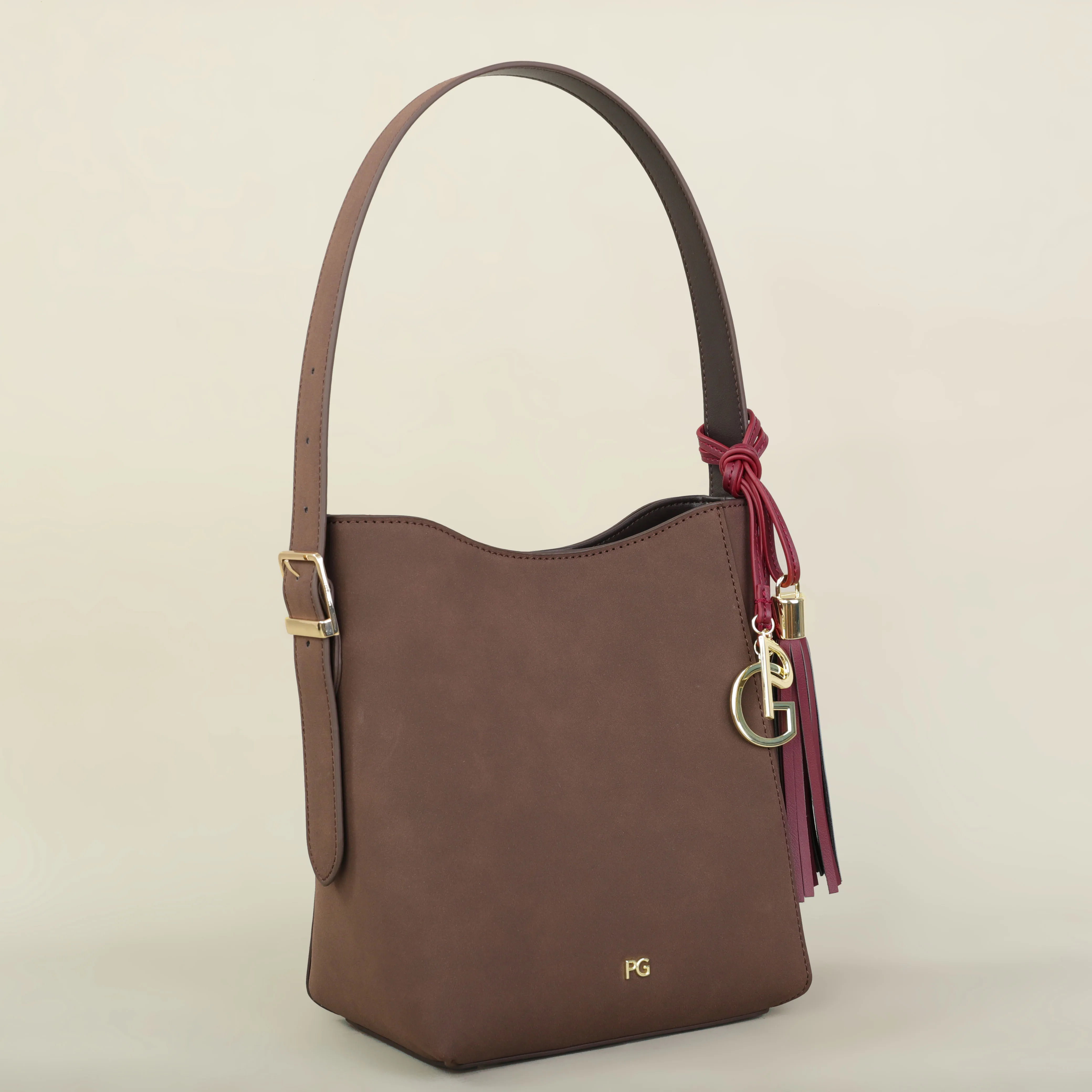 PG Leichte Nischen-Luxus-Schultertasche Neuestes Modedesign Hochwertige Minimalistische Elegante Strandtasche Ausverkauf – Detail 8
