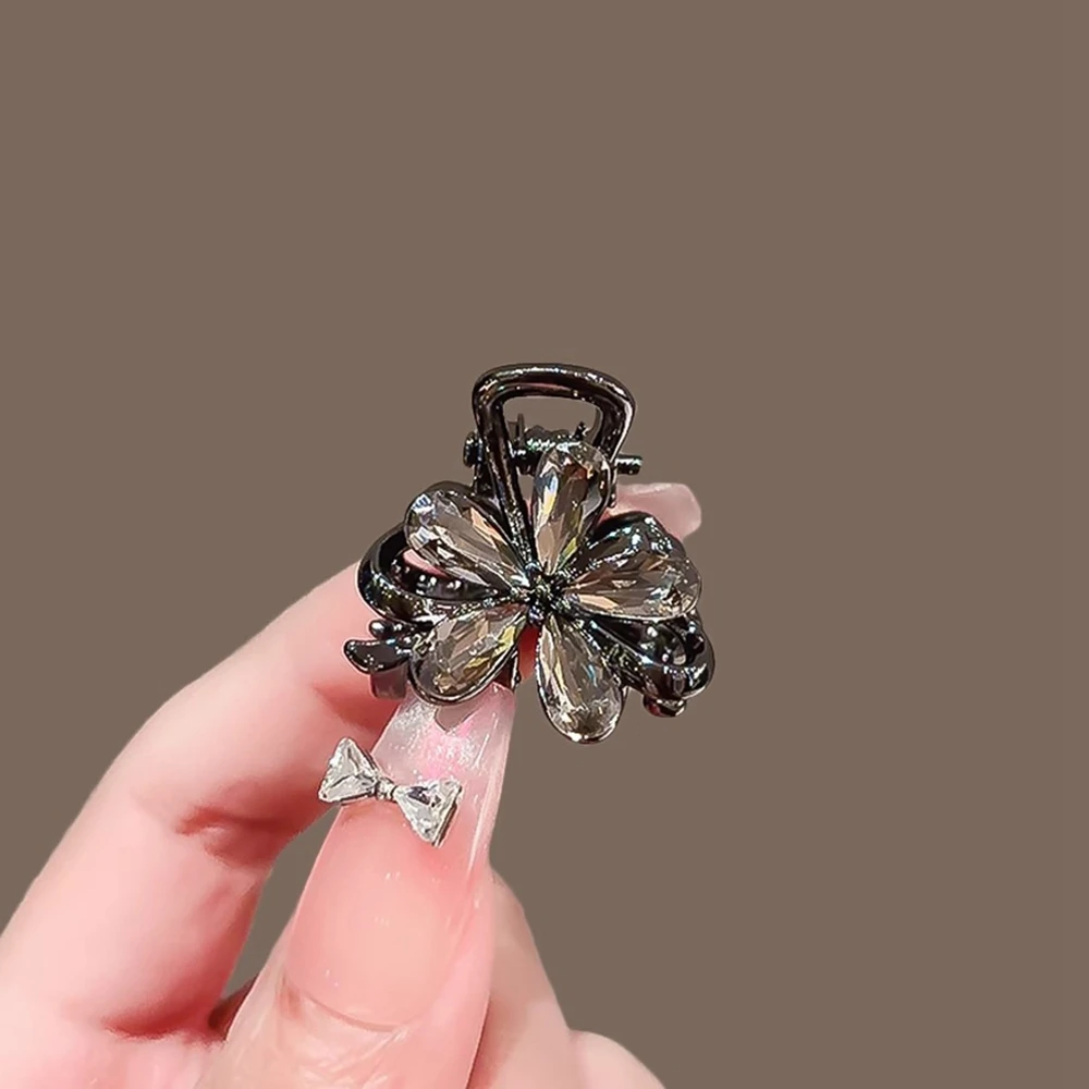 

Exquisite Rhinestone Flowers Mini Hair Claws Women Cute Hair Clips Fashion Bangs Top Hair Accessories