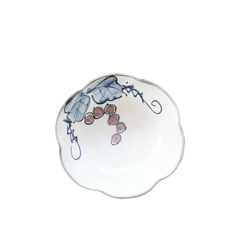 

Japanese-made, hand-squeezed plate in the shape of grape petals