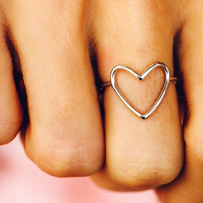 Huitan Hollow Heart Rings for Women Minimalist Fashionable Female Accessories Love Rings Wedding Accessories Trendy Jewelry Bulk