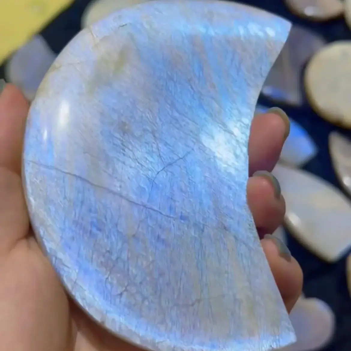 10cm Blue Flashing Gemstone Crescent Moon Shape Carvings Moon Light Natural Stone Desk Ornament Moonstone Furnishing And Decor