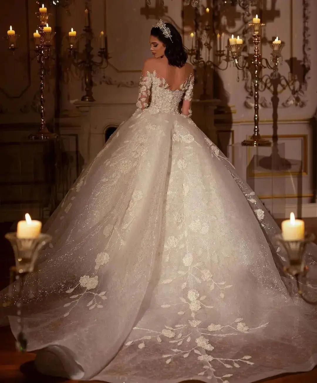 Vestido de novia de lujo con apliques brillantes, Vestido de novia de manga larga con cuello transparente y perlas, hecho a medida