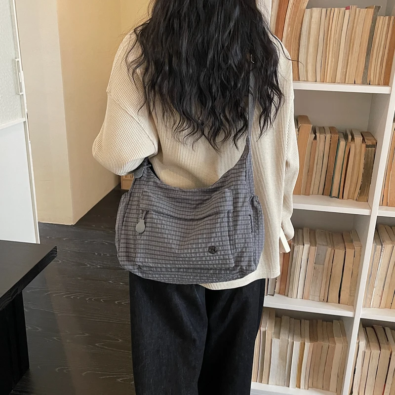 

Large Capacity Bubble Nylon Youth Crossbody Bags Hot Sale Versatile Minimalist Tote Bags Lightweight Casual Women's Shoulder Bag