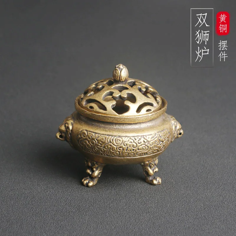 

Brass double lion tripod desktop ornaments sandalwood incense burner wenwan crafts decorations old