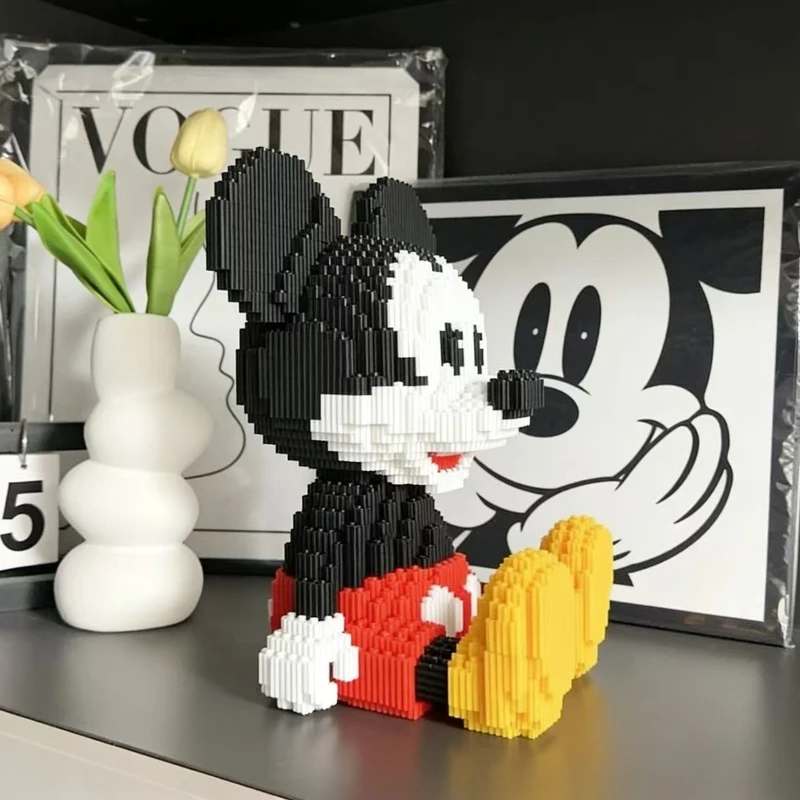 

4500pcs Mickey Mouse Block Toys Sitting in Drawer Mickey Mouse Block Toys Connecting Block Bricks Children's Birthday Gifts