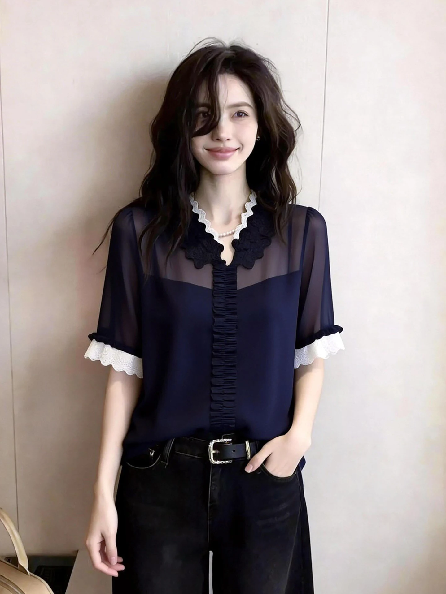 

V-Neck Lace Patchwork Color Block Design Loose Commute Short Sleeve Shirt Women Summer Fashion Casual Comfortable Top