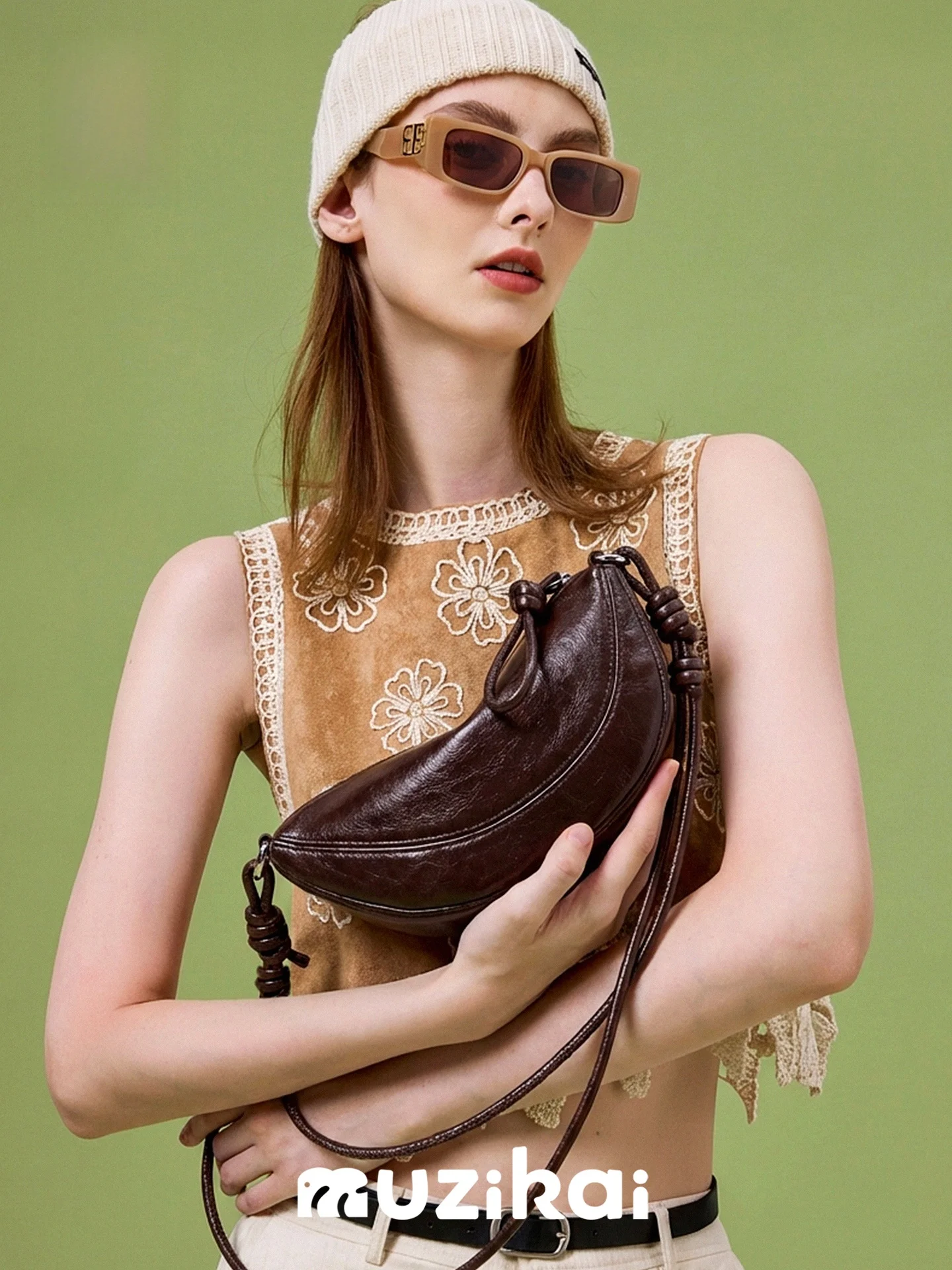 

MuziKai Fashion Simple Cow Horn Women's Bag 2026 New Summer Commuter Shoulder Bag Office Work Crossbody Bag Polyester