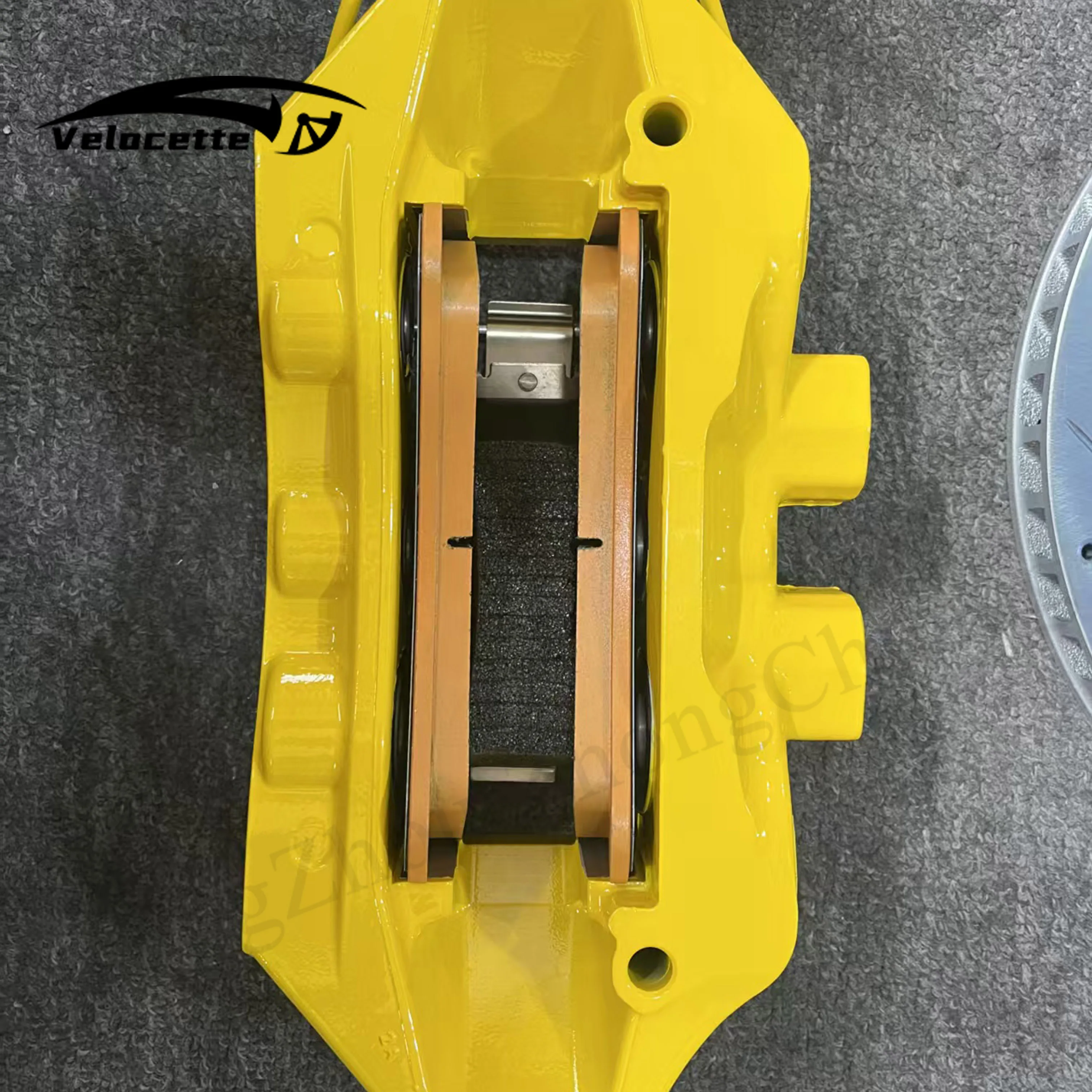 Niestandardowe żółte 6-tłoczkowe zaciski hamulcowe z niestandardowymi tarczami hamulcowymi 355 mm do Subaru WRX STI Isuzu D-Max Benz W207 E46 E92 M3 E90