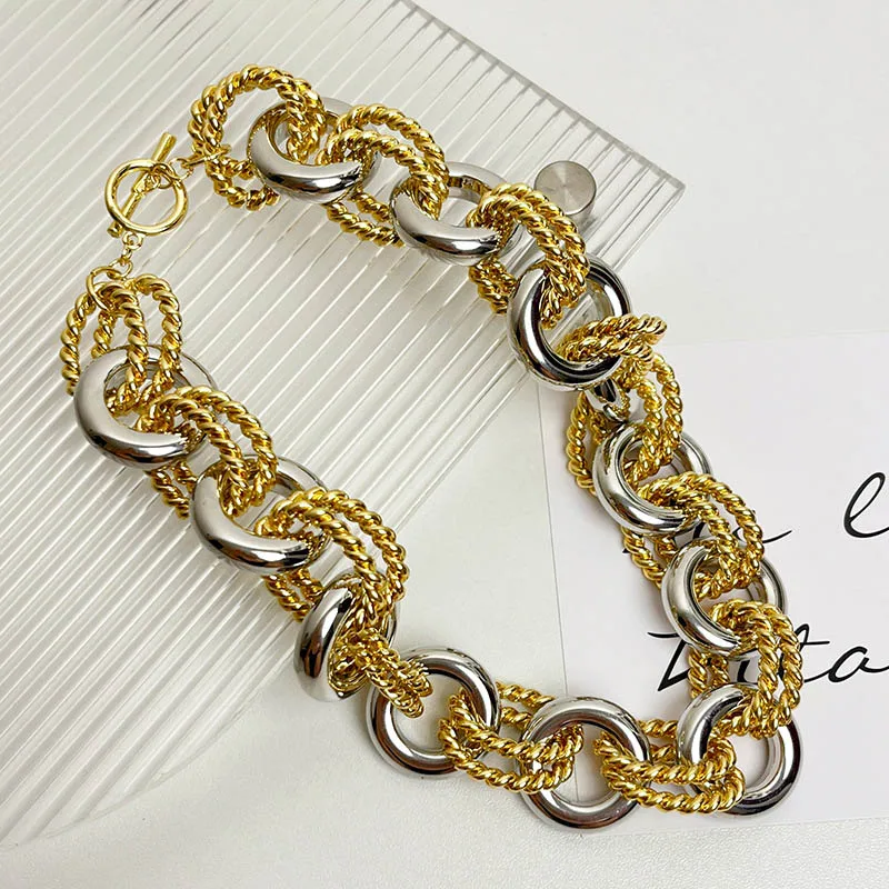 

European and American Fashion Ring Splicing Titanium Open Bracelet Necklace Luxury Two-Piece Set.