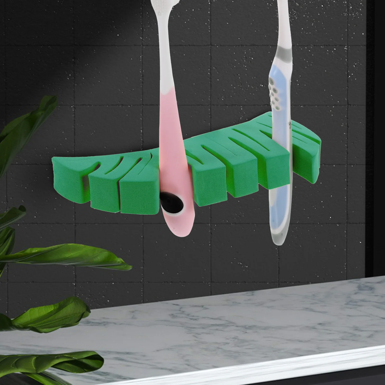 Soporte para brochas de maquillaje con forma de hoja de montaje en pared, estante de secado adhesivo para brochas de maquillaje y cepillos de dientes, solución de almacenamiento compacta