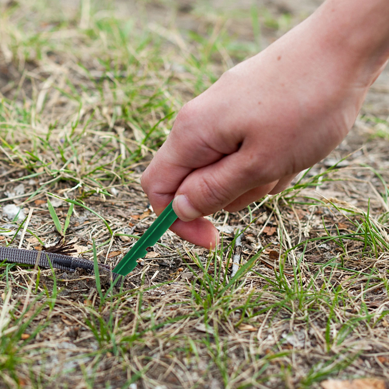 

30pcs Durable Plastic Ground Nails Heavy Duty Garden Stakes Tent Pegs For Camping Hiking Fishing Outdoor Activities