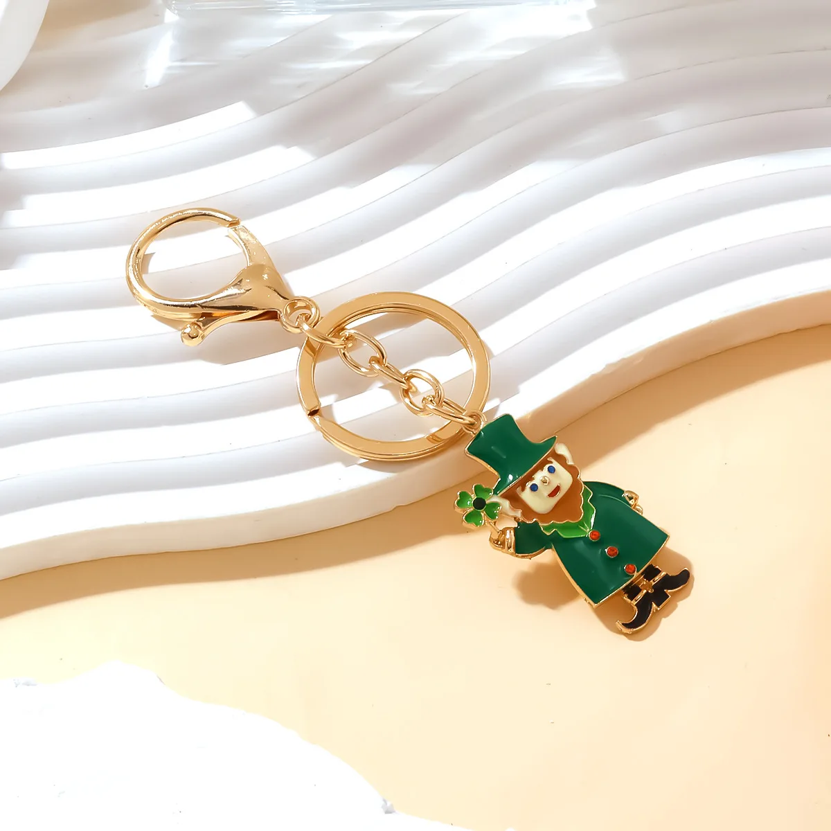الأوروبية والأمريكية الإبداعية النفط يقطر شخصية كرتونية خضراء قلادة المفاتيح قلادة ملتحية #3