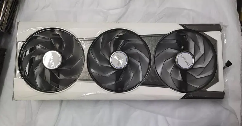 The Radiator Cooler Heatsink Shell Fans for SAPPHIRE RX6950XT Graphics Video Card