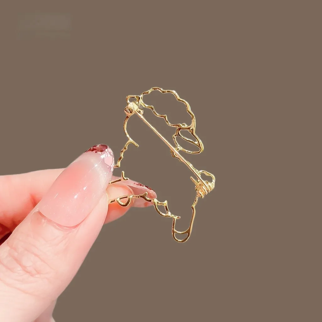 Gold Tone Brooch Lightweight Zinc Alloy Brooch Hollow Sheep Brooch Hollow For Denim Jackets Knitwear Collars