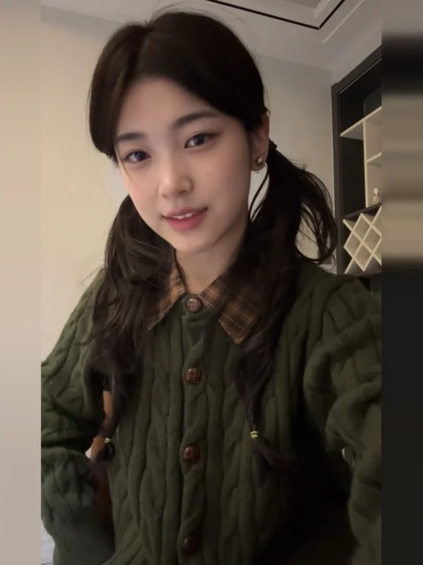 

een Knitted Ne Sweater Coat Women's Early Spring 2026 New Sle Commute Sle Korean Version Straight Tube pe