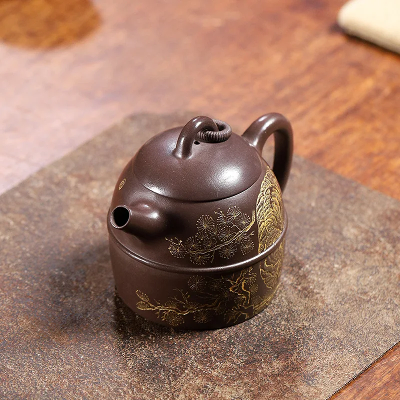 250ml Yixing Zisha Teapot Gold‑Painted Tiger Pine Tree Pattern Hand‑Carved Purple Clay Qin Quan Kung Fu Tea Pot Home Teaware