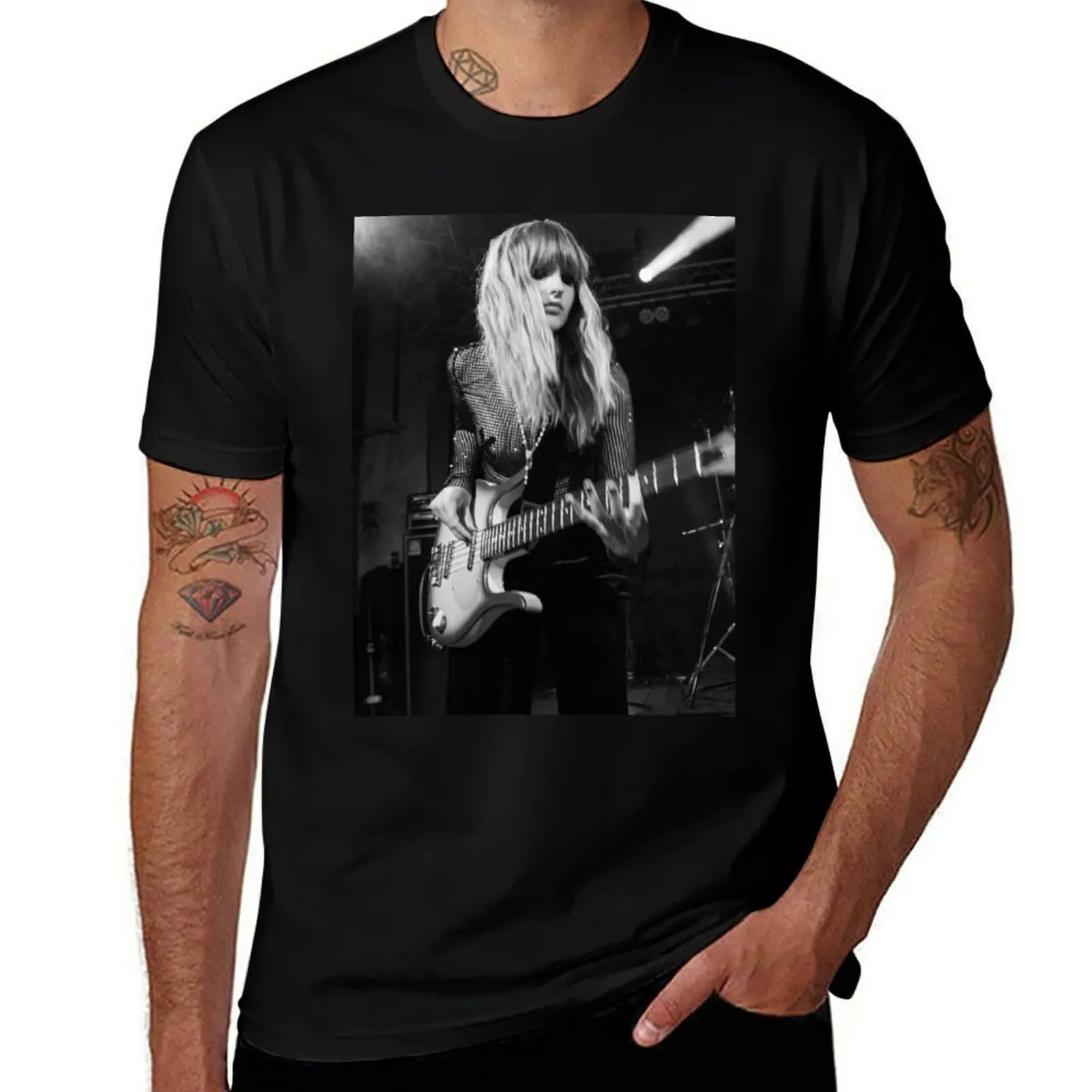 Victoria De Angelis M?neskin concert T-Shirt Big Size Simple T-Shirt