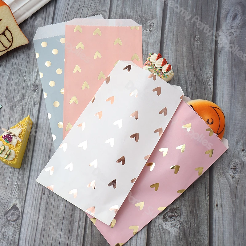 12pcs Thicken Gift Paper Bag Dot Stickers Toffee Sweets Cookies Heart Kraft Paper Bag Christmas Party Craft Bags Pouch Birthday