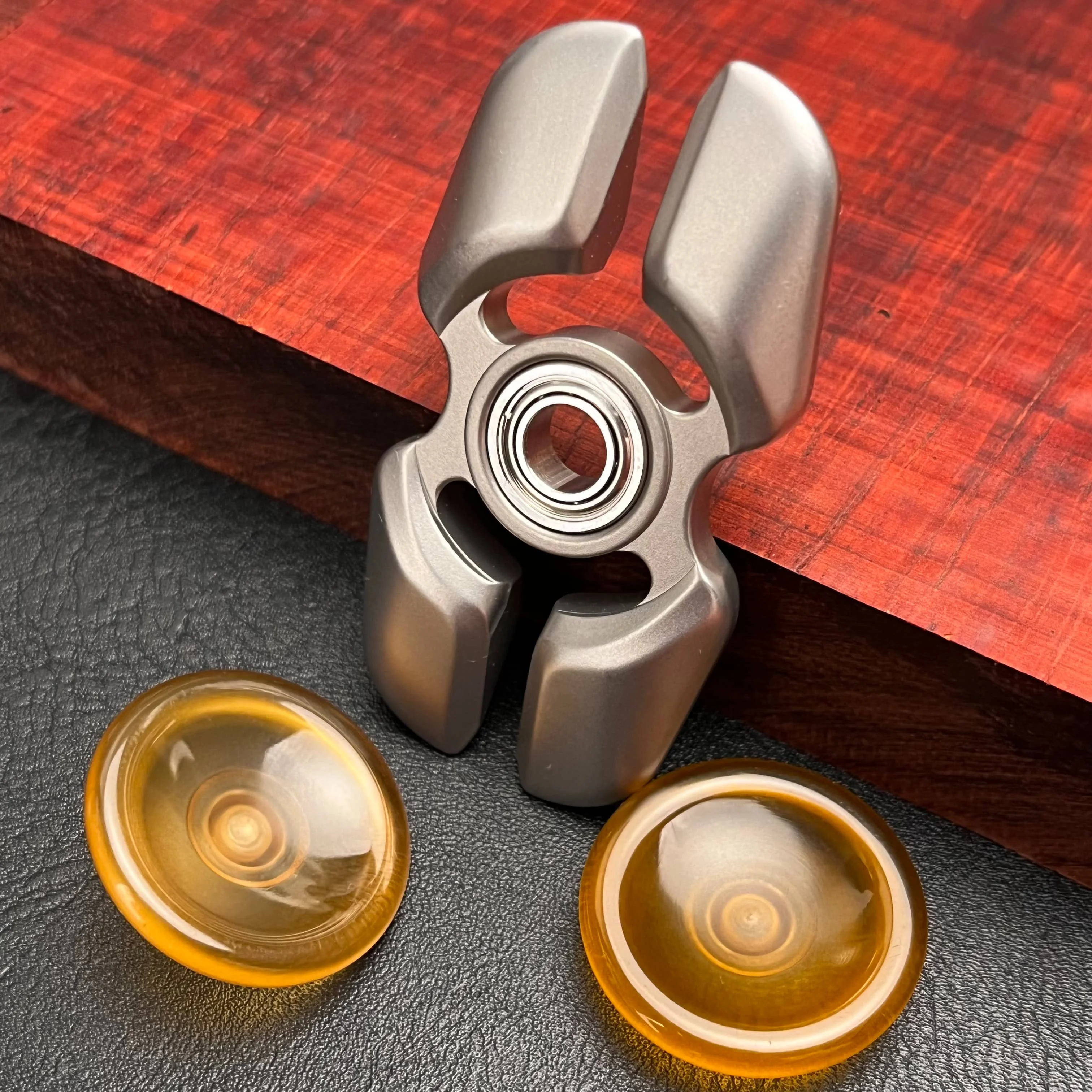 The X Oupai PEI Fidget Spinner Gyroscope en acier inoxydable, jouet anti-Stress, jouets Fidget pour adultes