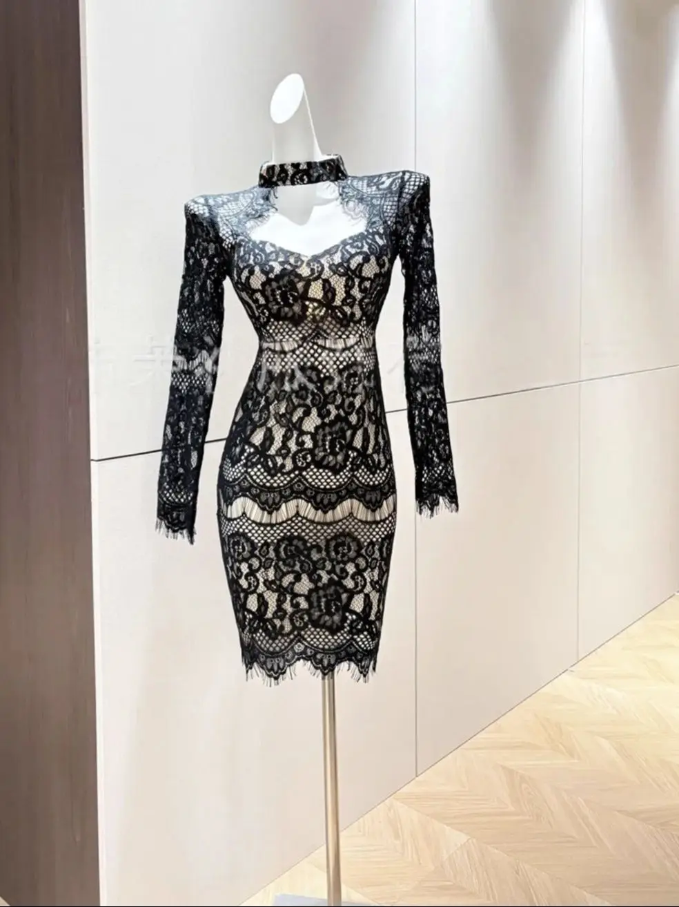 Hohe Qualität Elegante Temperament Abnehmen Cocktail Spitze Kleid Sexy Lange Ärmeln Geburtstag Promi Bodycon Party Kleider Vestido