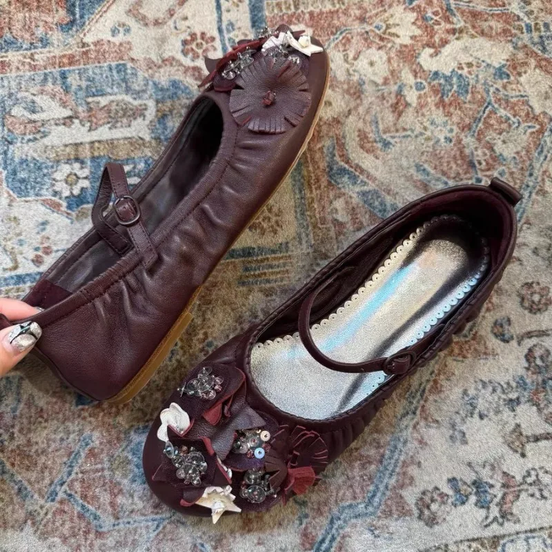 Retro Flowers Designer Flat Shoes Women String Beads Shallow Round Toe Casual Shoes Female Buckle Fashion Mary Jane Shoes Women