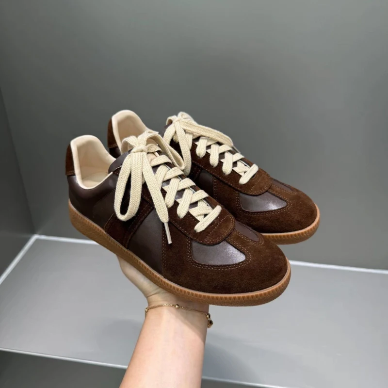 

2026 Spring Pumps Women Suede Leather Sneakers Training Sport Shoes Contrast Casual Shoes Female New Sneakers Shoes Flats