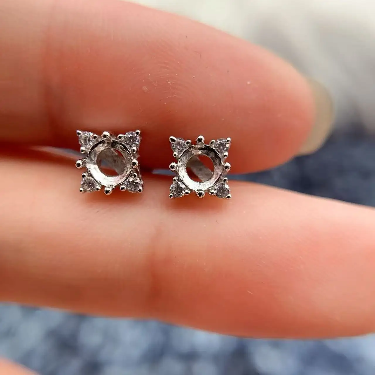 MeiBaPJ Inlay 3/4/5/6mm Round Stone Womens Earrings Settings S925 Sterling Silver Zircon Classic Jewelry Free delivery Wholesale