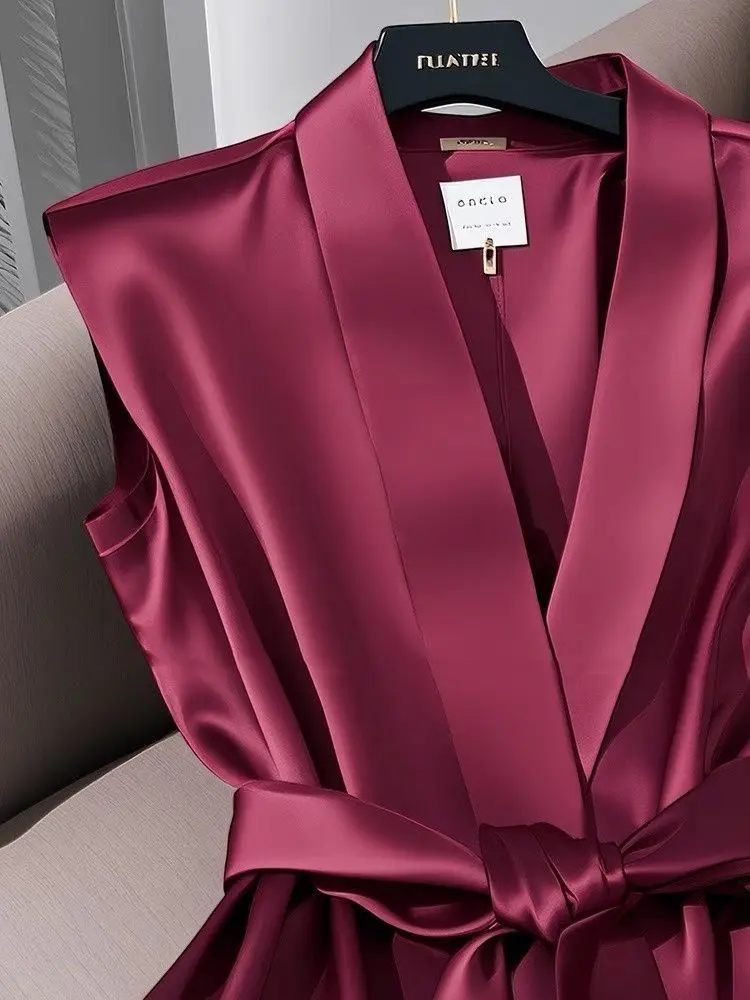 Autumn Stylish High end French Wine Red Sleeveless Shirt Women Clothing V-neck Waist Cinched Slimming Blouses Women Tops