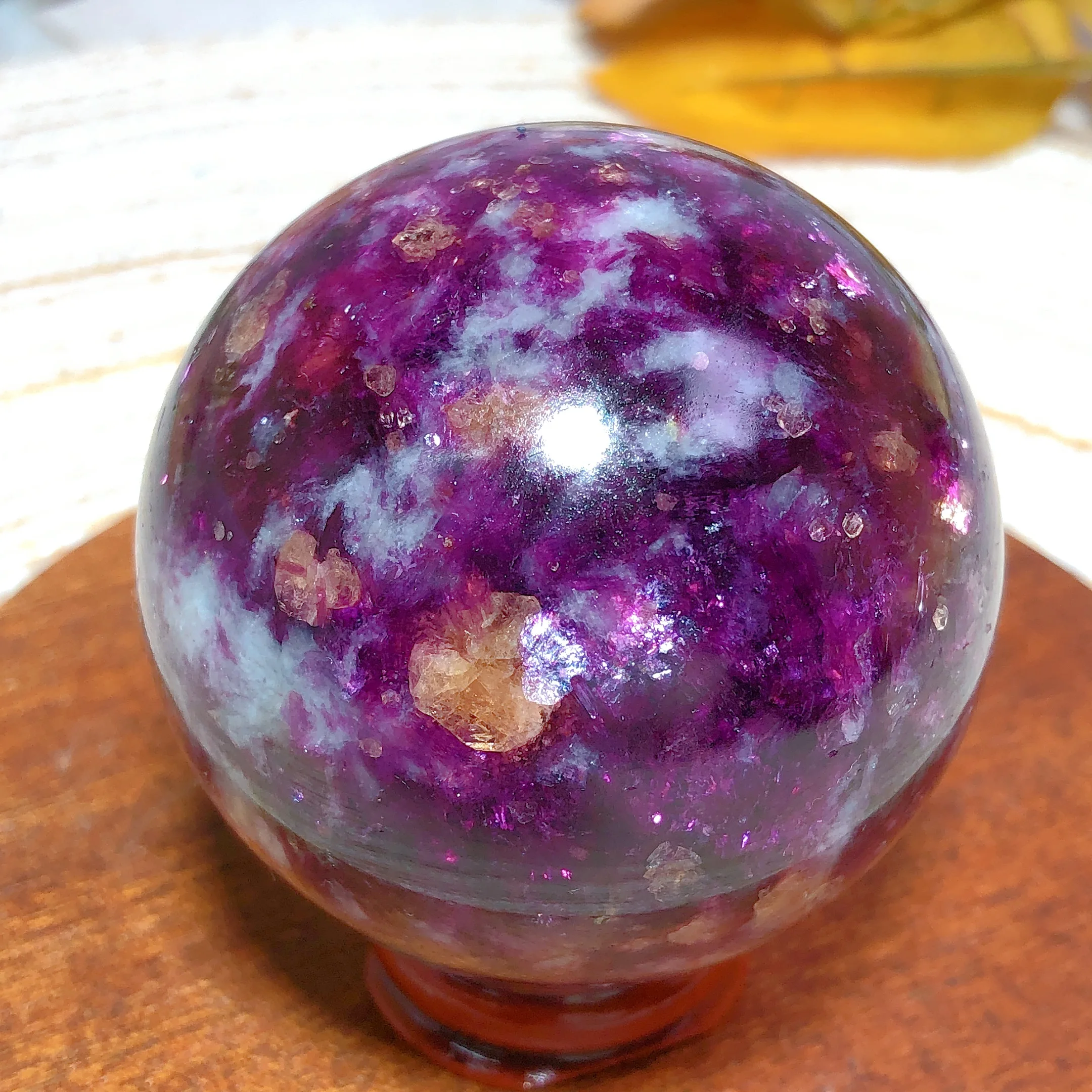 

Natura Crystals Gem Lepidolite Purple Silver Sphere Polished Gemstone High Quality Office Decoration Scintillating Gift Ball