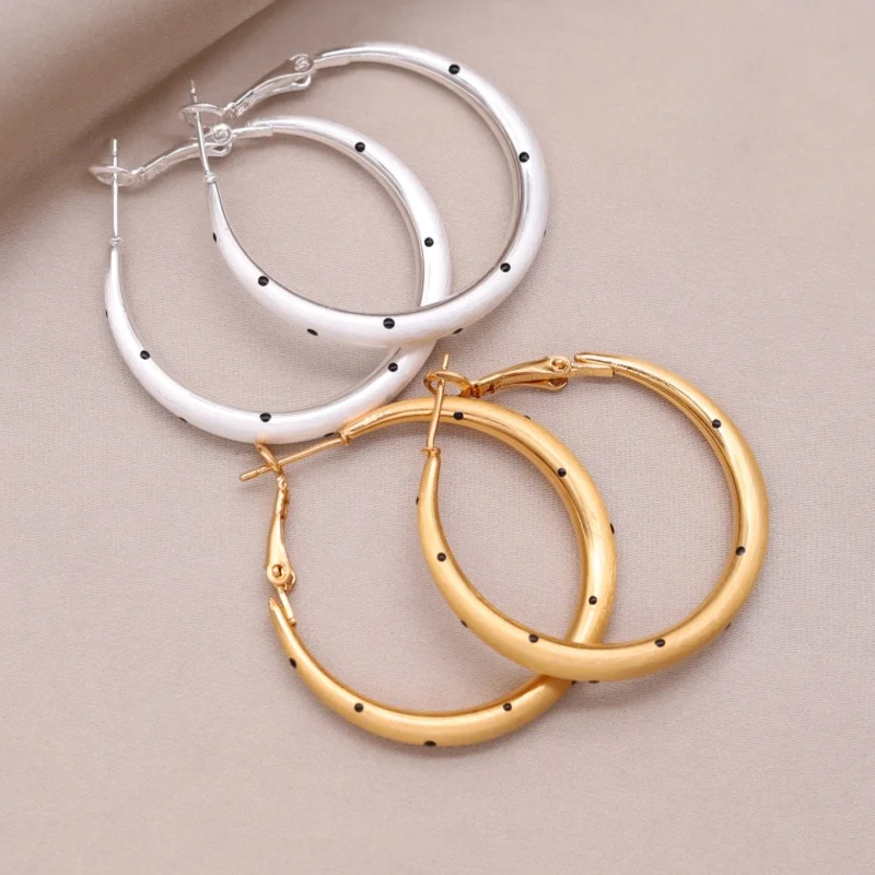 Korean new fashion jewelry 14K gold plated round metal drawing enamel polka dot hoop earrings elegant women's daily accessories