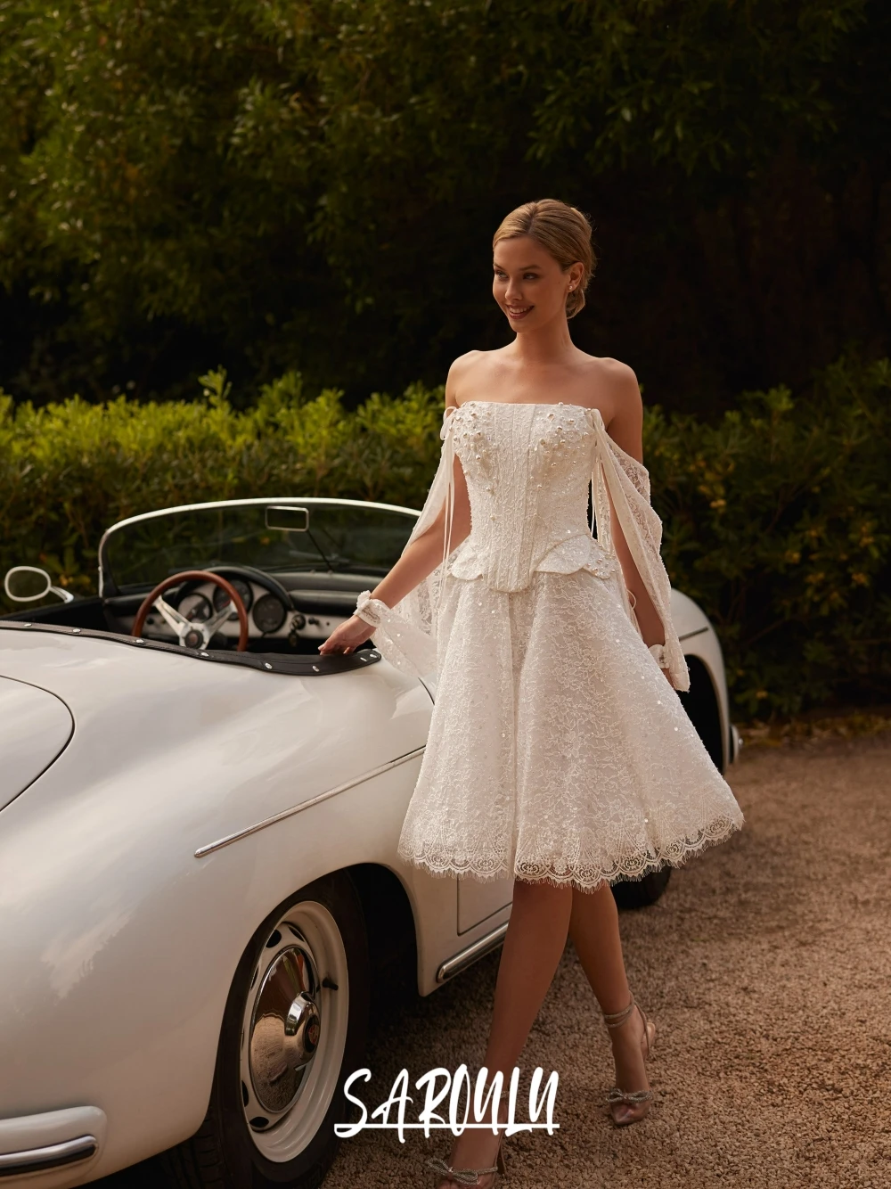 

Mini Dazzling Lace A Line Wedding Party Dress Customized Romantic Corset Strapless Bride Gown Stylish Pearls Stunning Wear