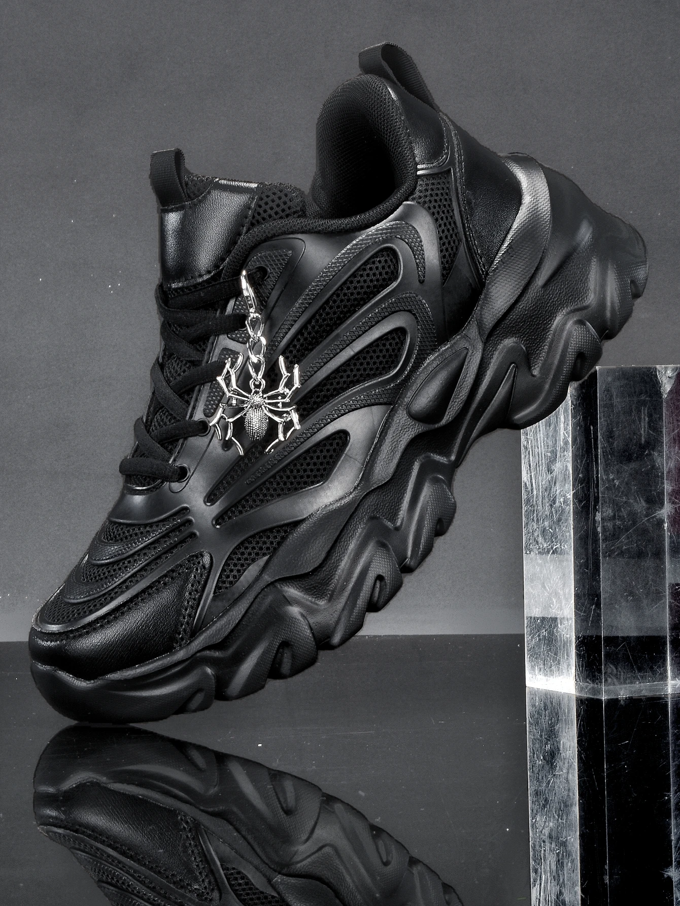 Women's Thick-Soled 5cm Height-Increasing Dad Shoes, Sweet and Cool Spicy Girl Style, Retro Silver Spider Metal Decoration, Breathable Mesh, Eva Irregular Sole, Black Casual Sneakers, Trendy for Everyday Wear, Unique Design, Student-Friendly, Campus Versatile, Soft Sole, Non-Slip, Lightweight, Comfortable Sports Shoes for Women