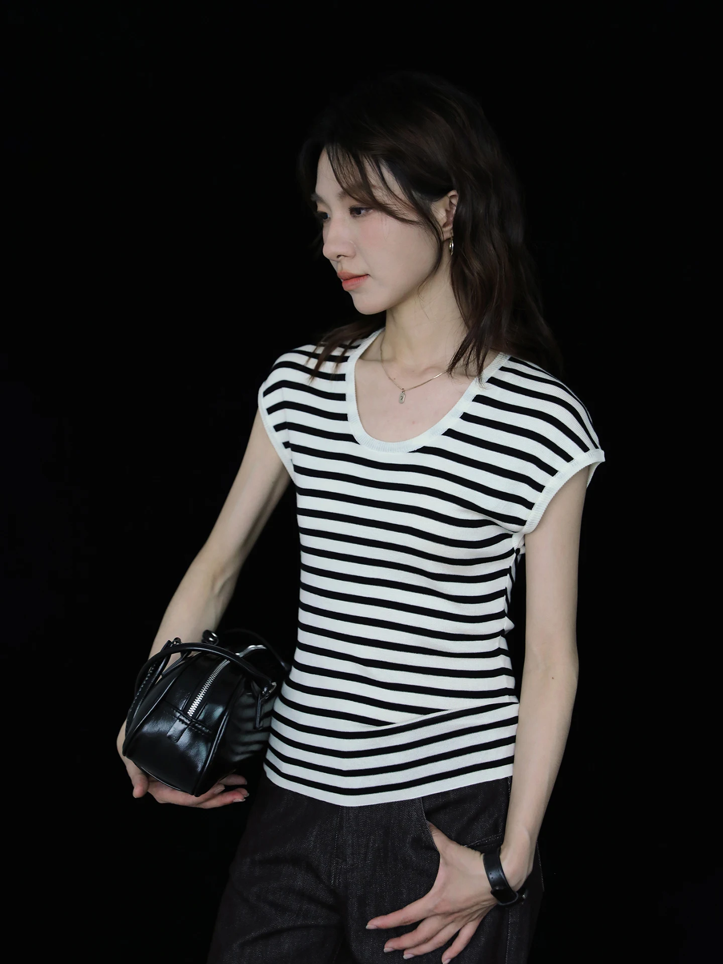 

Повседневная трикотажная футболка с коротким рукавом для женщин, облегающая, с круглым вырезом, с принтом, в стиле кэжуал, летняя, дышащая, комфортная