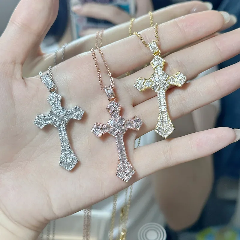 

MDL Moissanit1 Style Cross Necklace Exaggerated Men Women Zirconia Pendant Plated 18k Cross Jewelry